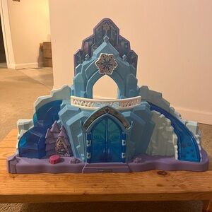 Fisher-Price Little People Disney Frozen Ice Palace Playset